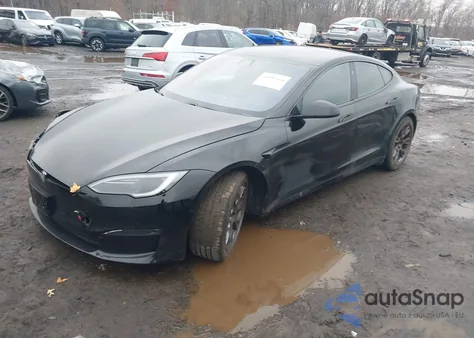 2022 Tesla Model S Dual Motor All-Wheel Drive z USA, uszkodzony, nr VIN 5YJSA1E59NF478751